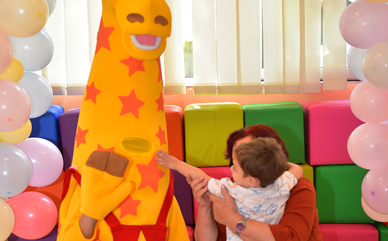 გამოძახებით, 1 საათიანი გასართობი პროგრამა 3 ანიმატორით და საპნის ბუშტებით